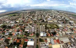 M�e � levada � pol�cia em MT ap�s filhos serem encontrados fora da escola
