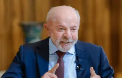 Lula anuncia plano para recuperar �reas controladas por criminosos no Rio