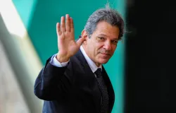 Haddad provoca Tarc�sio: 'Realizem o sonho dele de sair de SP'