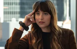 Dakota Johnson revela frustra��o profunda por ainda n�o ter sido m�e aos 36 anos