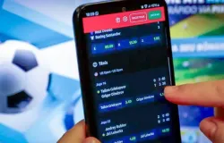 Clubes de futebol pressionam governo Lula ap�s amea�a de banir apostas online