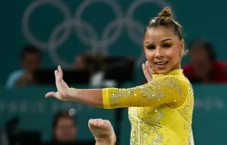 Fl�via Saraiva conquista medalha de ouro e vira destaque na Copa do Mundo de Gin�stica