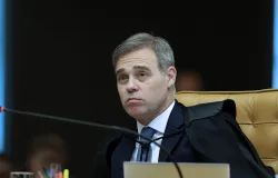 Ministro Andr� Mendon�a n�o consegue abrir dados de celular de Vorcaro e pede socorro � Pol�cia Federal