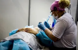 Como escolher a melhor forma de reconstruir as mamas ap�s o c�ncer