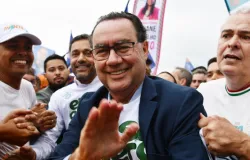 Augusto Cury cancela agenda e chora ap�s morte de Bruno Avelar e Rick Sollo em acidente de helic�ptero