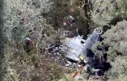 Bombeiros acham destru�do o helic�ptero do cantor Rick e confirma 5 mortes