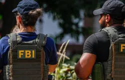 Hackers invadem FBI e afirmam roubar dados de todos os 38 mil funcion�rios