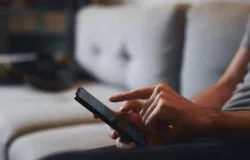 Regulador brit�nico investiga se verifica��o de idade do Pornhub realmente protege crian�as