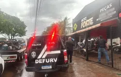 Dono de desmanche clandestino com passagem secreta � liberado com tornozeleira eletr�nica