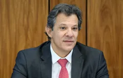 Haddad acusa Fl�vio Bolsonaro de intoler�ncia religiosa ap�s boato sobre Nossa Senhora Aparecida