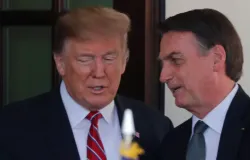 Jornal brit�nico compara fam�lia Bolsonaro � de Trump e aponta estilo paranoico
