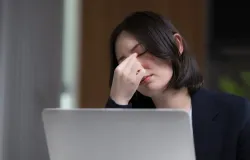 Tire os olhos do computer: 5 ajustes r�pidos para acabar com a dor na vista