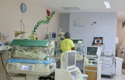 Hospital de Saquarema dobra capacidade e cria 15 novos leitos para beb�s prematuros