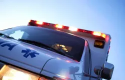 Homem morre ap�s ser atingido por bala perdida dentro de �nibus do BRT no Rio de Janeiro