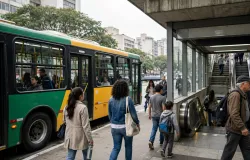 �nibus e metr� ser�o gratuitos no dia da elei��o de 2026; veja hor�rios