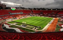 S�o Paulo e Santos brigam por Libertadores em cl�ssico no Morumbis