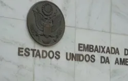 EUA mandam funcion�rios da Embaixada em Bras�lia trabalhar de casa ap�s amea�a