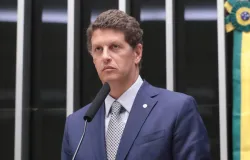 Fl�vio e Tarc�sio se aproximam de Salles e irritam aliados do prefeito Nunes em S�o Paulo