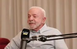 Lula pro�be bancos de enviar cart�es sem pedido e critica juros