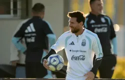 Messi deixa de ser apenas jogador para virar dono de clubes e neg�cios