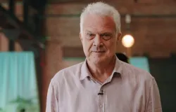 Pedro Bial revela sequelas do cigarro e admite arrependimentos com 68 anos
