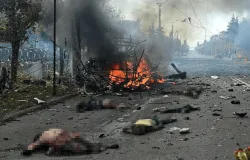 Bomba explode �nibus com civis e mata 30 pessoas na Ucr�nia