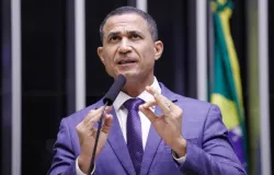 Deposado aposta em vit�ria ap�s Fl�vio defender queda da maioridade penal