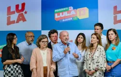 Lula promete fim da escala 6x1 e defende gastar mais em obras p�blicas