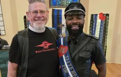 Pastor de igreja gay usa couro e fetiche em culto que dividiu opini�es nos EUA