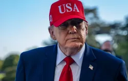 Trump e Putin fecham acordo de petr�leo que promete derrubar pre�o dos combust�veis no mundo