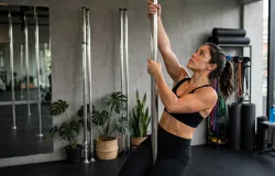 Pole fitness: treino que quebra estere�tipos e ganha for�a entre mulheres brasileiras