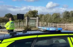 Homem morre ap�s ser atacado por on�a em zool�gico da Inglaterra