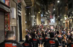 5 mil f�s de metal correm no cora��o de S�o Paulo em evento hist�rico