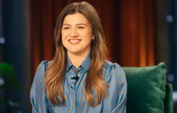 Kelly Clarkson conta que foi mal atendida em loja de Nova York por estar vestida casualmente