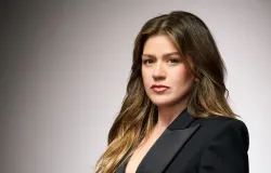 Loja nova-iorquina reage com sarcasmo a reclama��o de f� de Kelly Clarkson