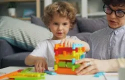 Varejo de brinquedos cresce 50% no Brasil: adultos agora compram mais que crian�as