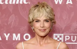 Selma Blair agrediu tripula��o e foi presa ap�s crise de sa�de em voo