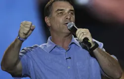 Fl�vio Bolsonaro quer tirar universidades do MEC: veja o que muda no ensino