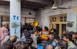 Desabamento de telhado de escola no Paquist�o mata 28 alunos e professora, deixa 19 feridos