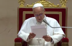 Papa Le�o XIV volta a missa ap�s cirurgia de c�ncer e especialista explica riscos da idade