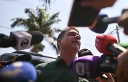 Fl�vio Bolsonaro nega: Pai n�o ser� nomeado para cargo no meu governo