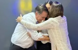 Michelle Bolsonaro celebra 16 anos da filha Laura: 'Nossa heran�a'