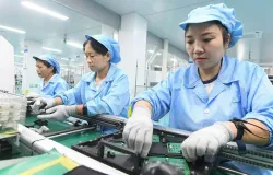 Economia da China acelera com vendas de IA, mas consumo interno segue fraco