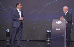 Pesquisa mostra Fl�vio Bolsonaro na frente de Lula com margem m�nima