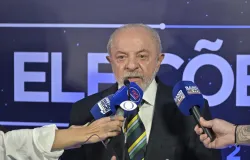 Lula aceita abrir seus sigilos se Fl�vio Bolsonaro fizer o mesmo, diz TSE