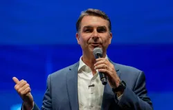Fl�vio Bolsonaro pede a Moraes acesso a inqu�rito sobre lavagem de dinheiro