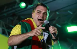 Fl�vio Bolsonaro aceita quebrar sigilo se Lula mostrar gastos do cart�o do governo