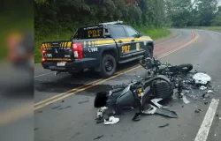 Colis�o fatal entre motos na divisa de Morro Reuter e Picada Caf� mata duas pessoas