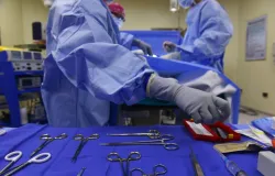 Jovem de 30 anos fica em coma ap�s ser agredido em ato pol�tico em Santos