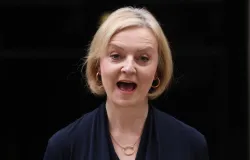 Ex-primeira-ministra Liz Truss critica inimigos, mas esquece a alface que a destruiu